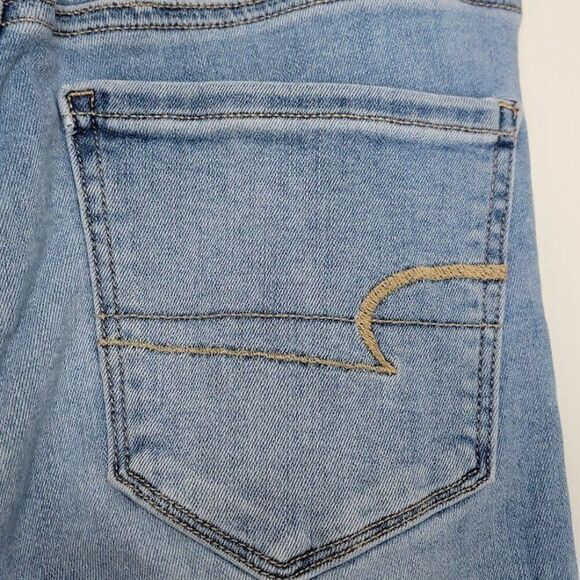 American Eagle Women's Super Hi-Rise Crop Flare Jeans Size 2 Short 25x26 - Picture 10 of 11